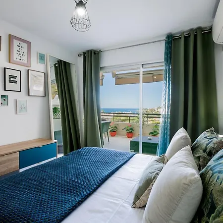 The Bluebird * Costa Adeje (Tenerife)